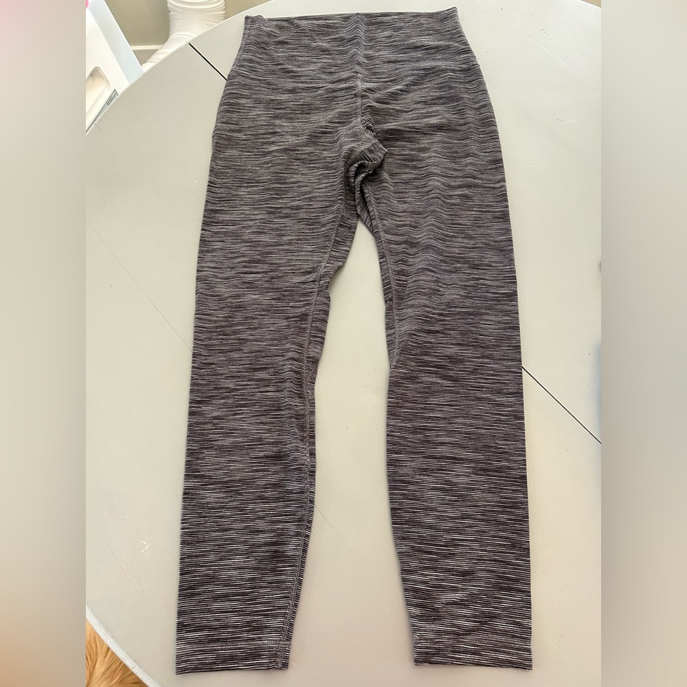 EUC Lululemon align leggings size 8